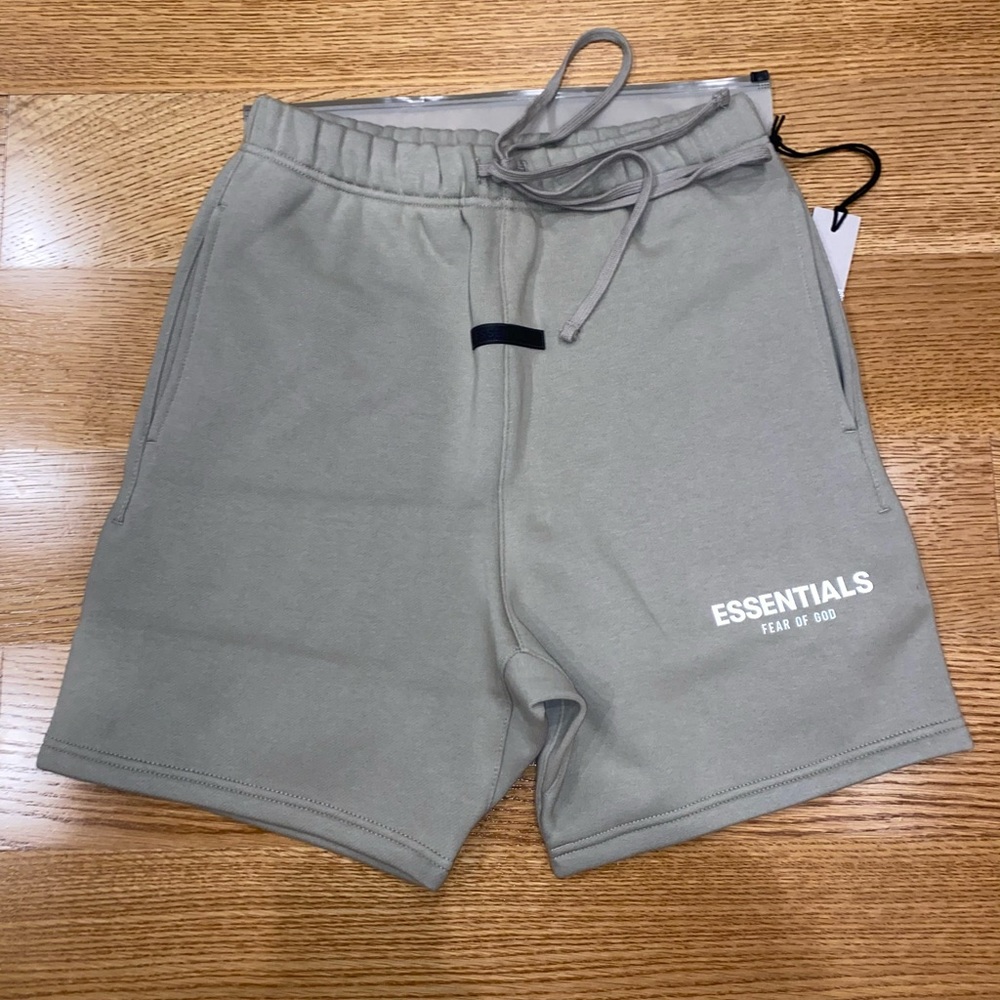 Essentials Pistachio Sweatshorts size Xs,Small